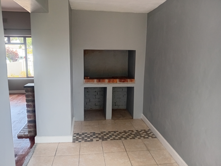 To Let 3 Bedroom Property for Rent in Strand North Western Cape